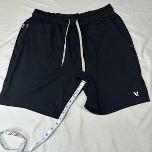 Vuori Ponto Shorts - Medium Men’s - Black